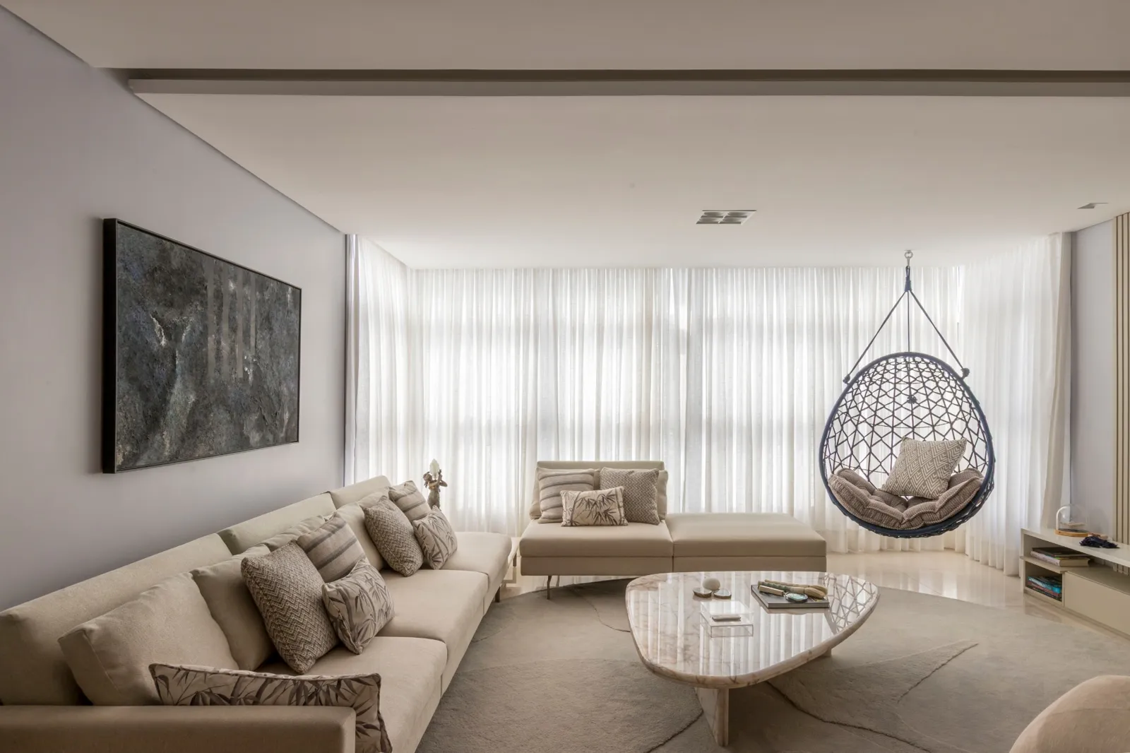 A arte de morar bem: como o design de interiores personalizado traduz a sua identidade